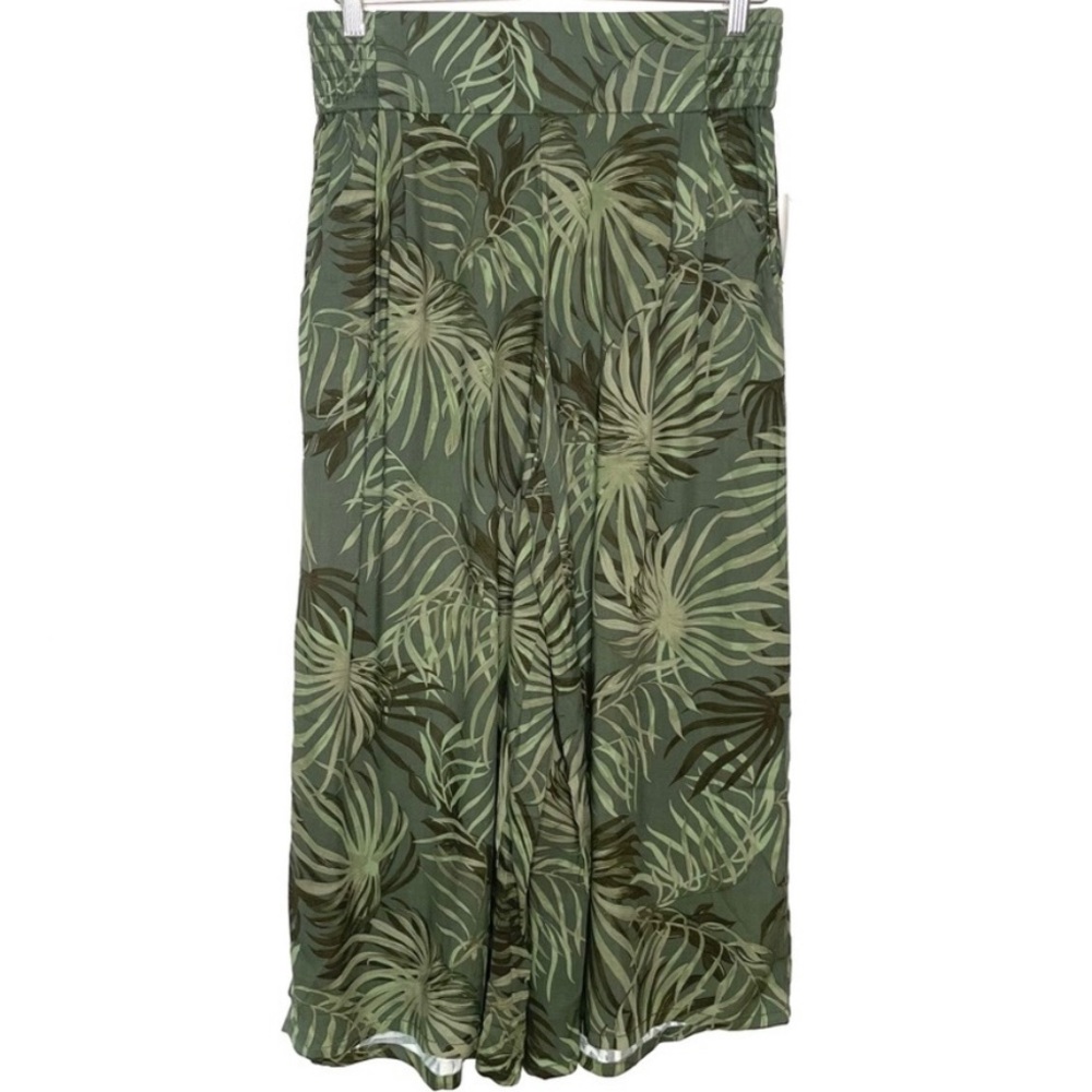 Green Palm Wide Leg Relaxed Fit Pull On Crop Pants | Time And Tru